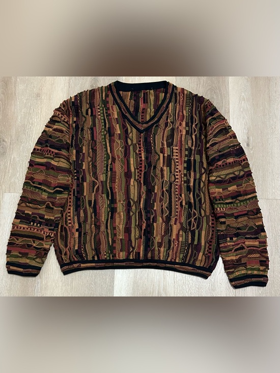 Tundra Other - Tundra Canada Sweater Features a 3D Textured Knit Design Reminiscent of The 90s